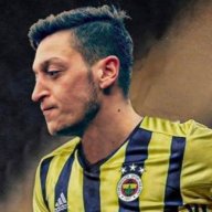 MESUT ÖZİL